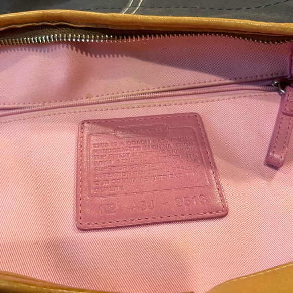 Vintage Coach Soho Hobo Shoulder Bag - Picture 12 of 12